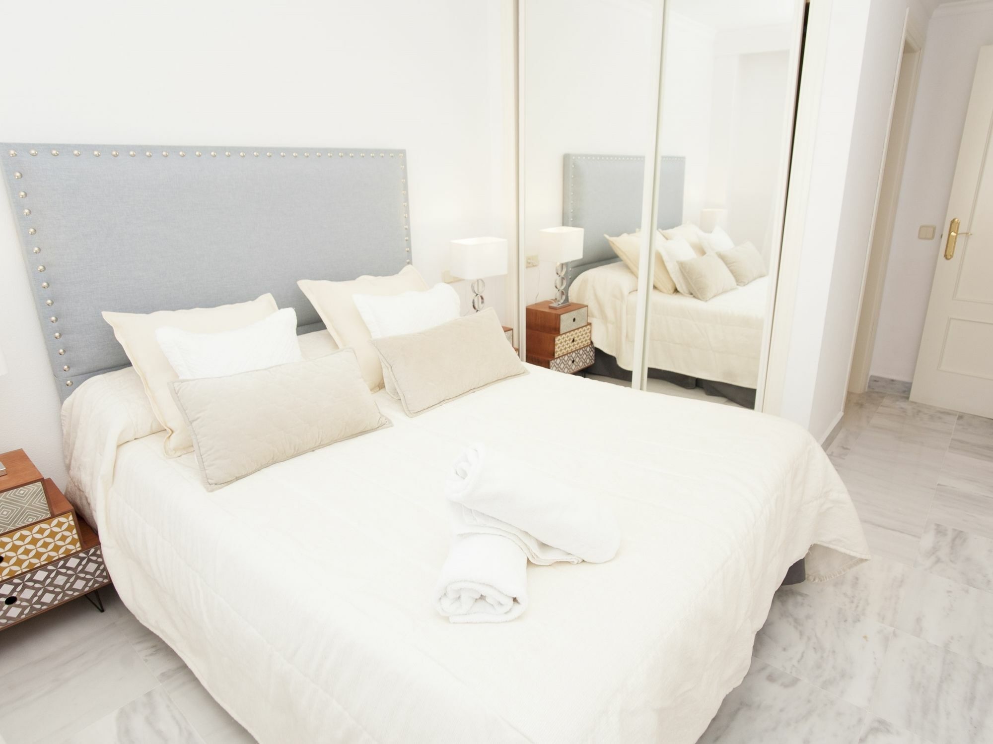Dama De Noche Playground Apartment Marbella Buitenkant foto